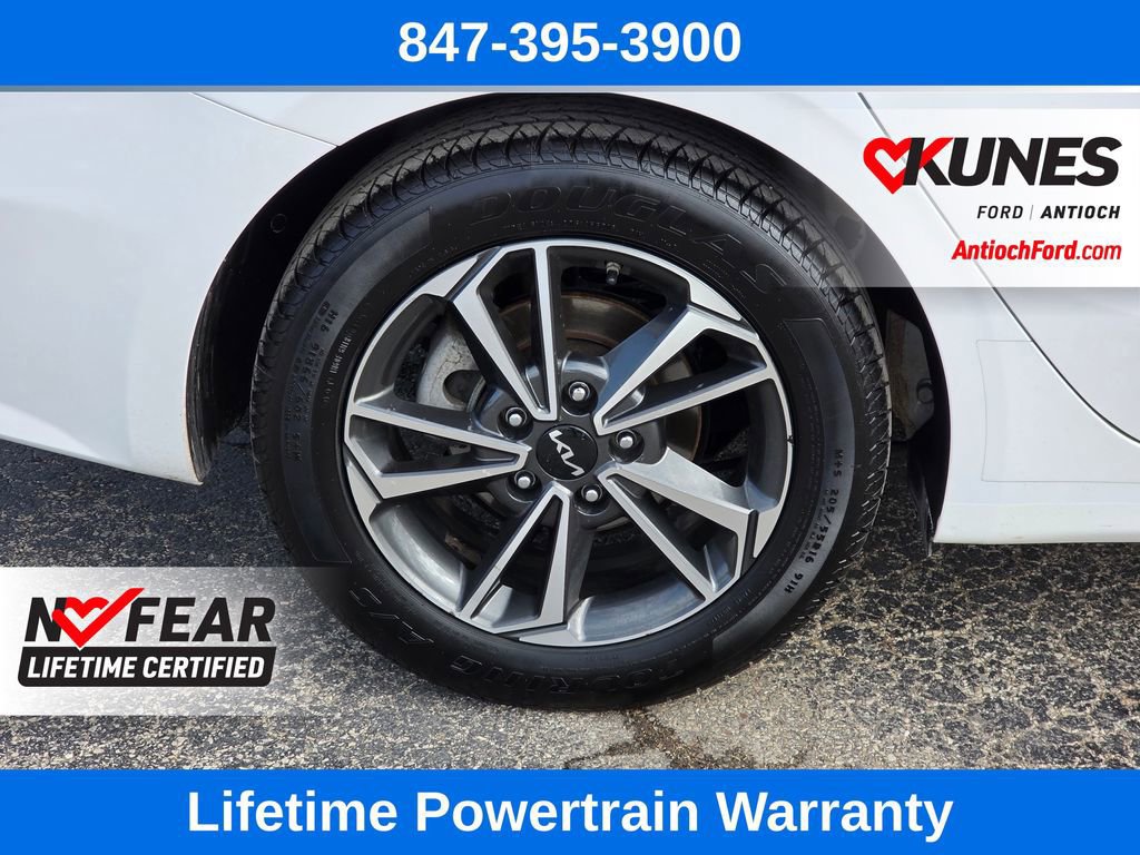 Used 2023 Kia Forte LXS w/ LXS Technology Package FWD image 10