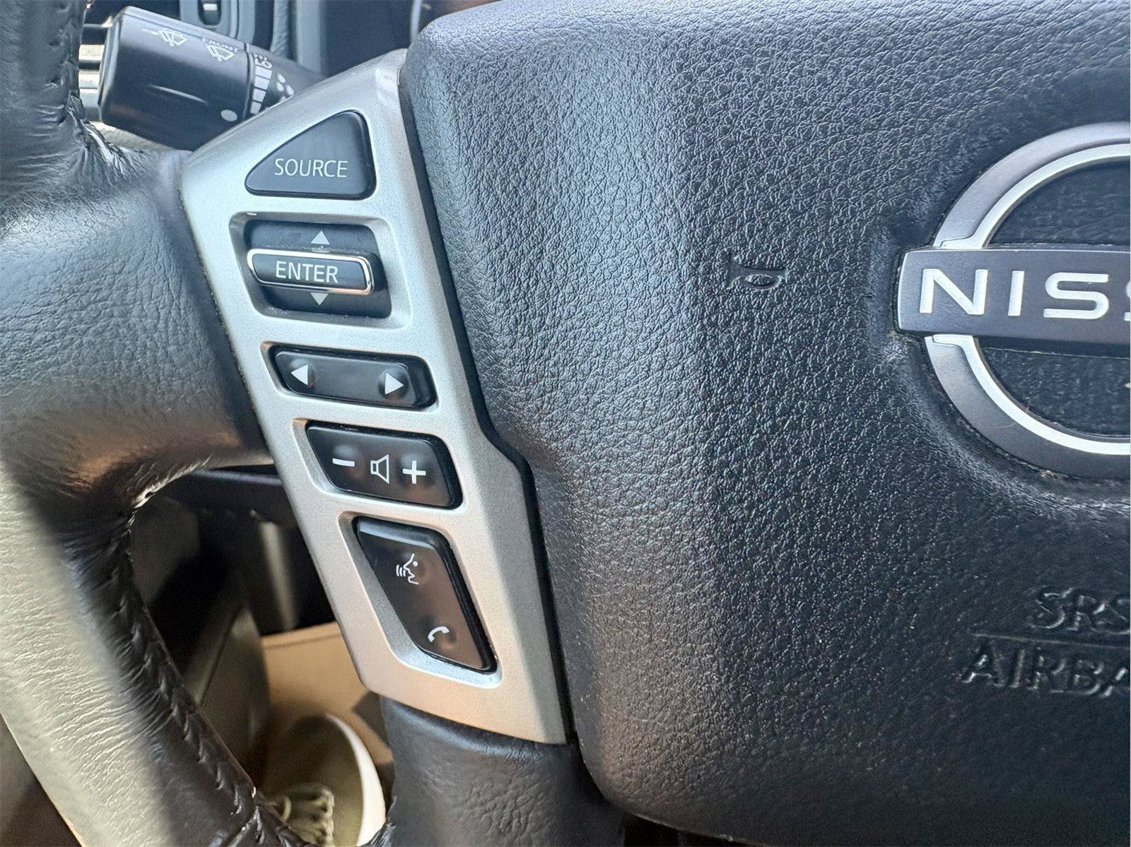 Used 2024 Nissan Titan SV w/ SV Convenience Package AWD/4WD image 21