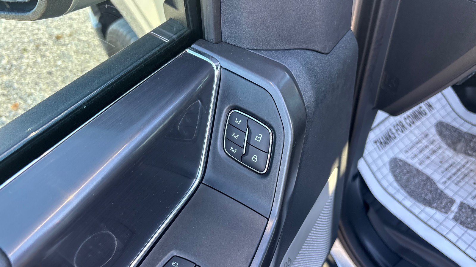 Certified 2025 Ford F150 Lariat w/ Equipment Group 502A High image 30