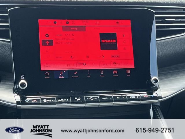 Used 2024 Jeep Wagoneer L Series II w/ Flexible Seating Group image 15