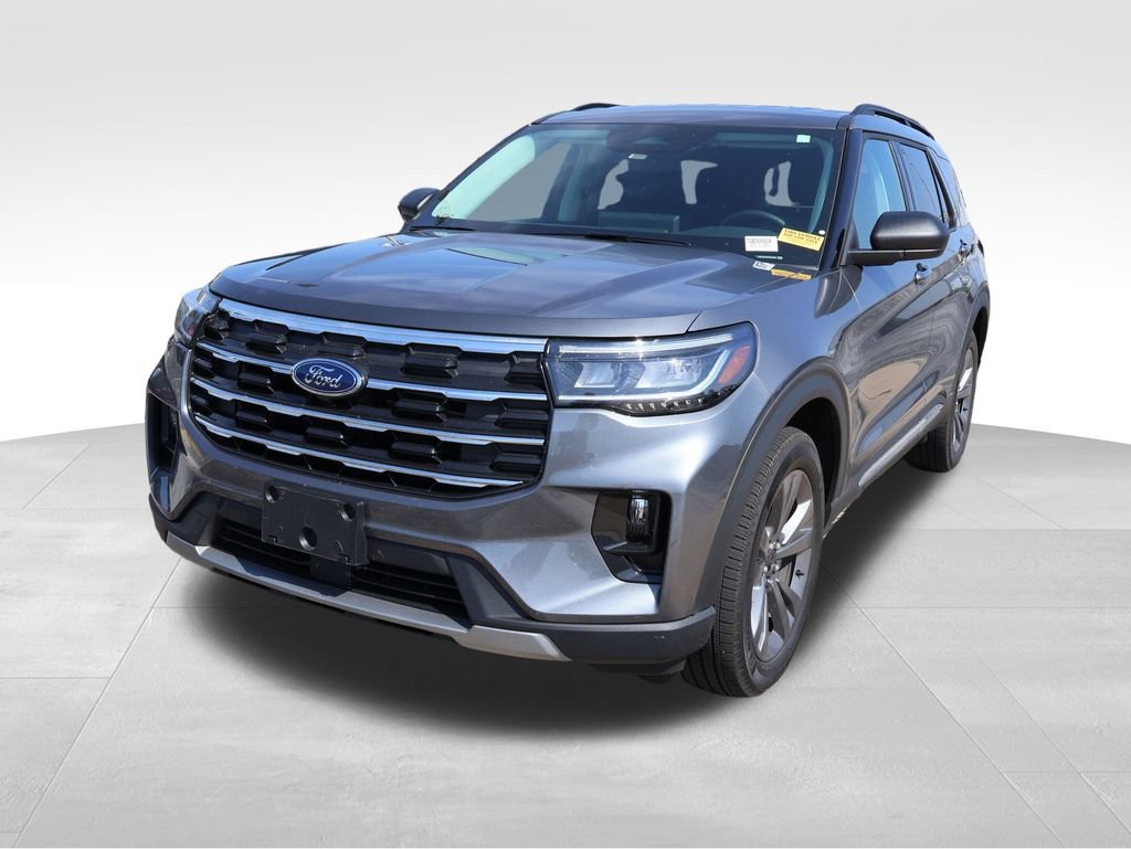 Certified 2025 Ford Explorer Active w/ Active Comfort Package AWD/4WD image 2