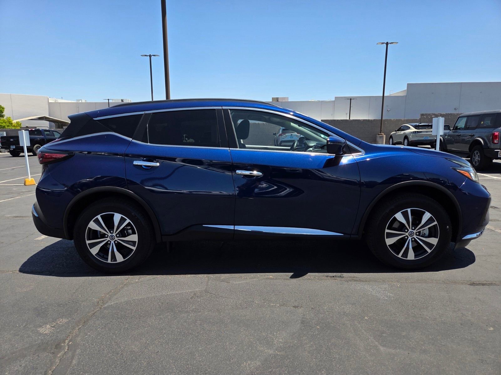 Used 2020 Nissan Murano SV AWD/4WD image 7