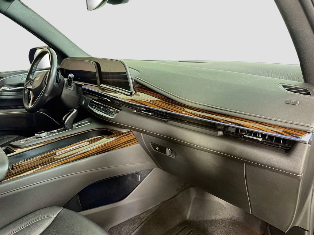 Used 2022 Cadillac Escalade Luxury AWD/4WD image 33