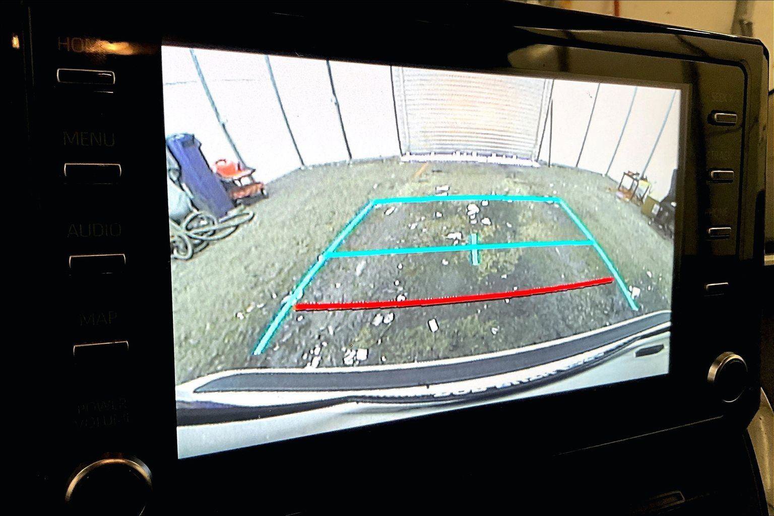 Used 2020 Toyota Corolla LE image 20