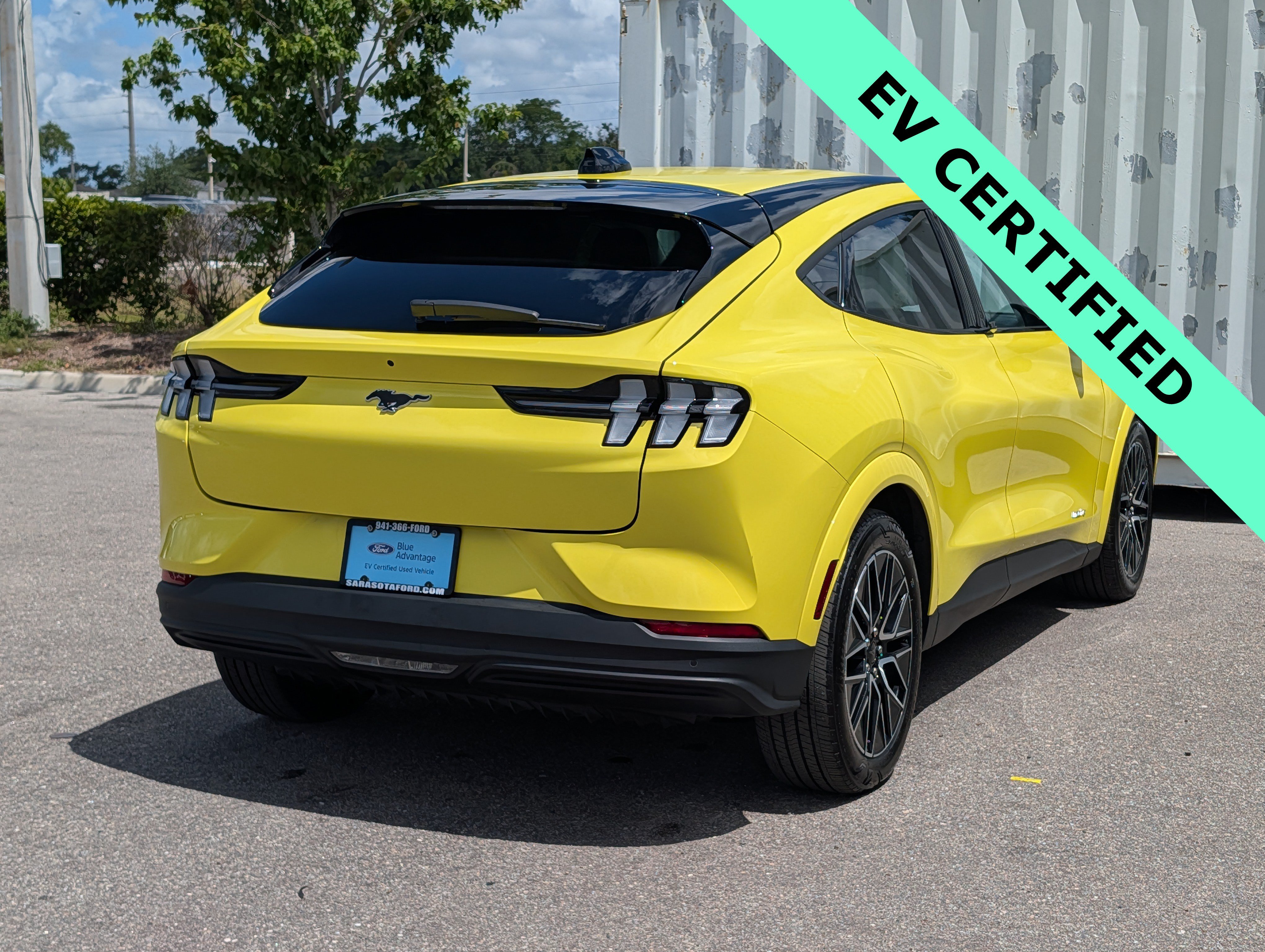 Certified 2025 Ford Mustang Mach-E Premium RWD image 4