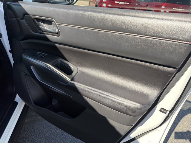 Used 2023 Nissan Pathfinder Rock Creek AWD/4WD image 18