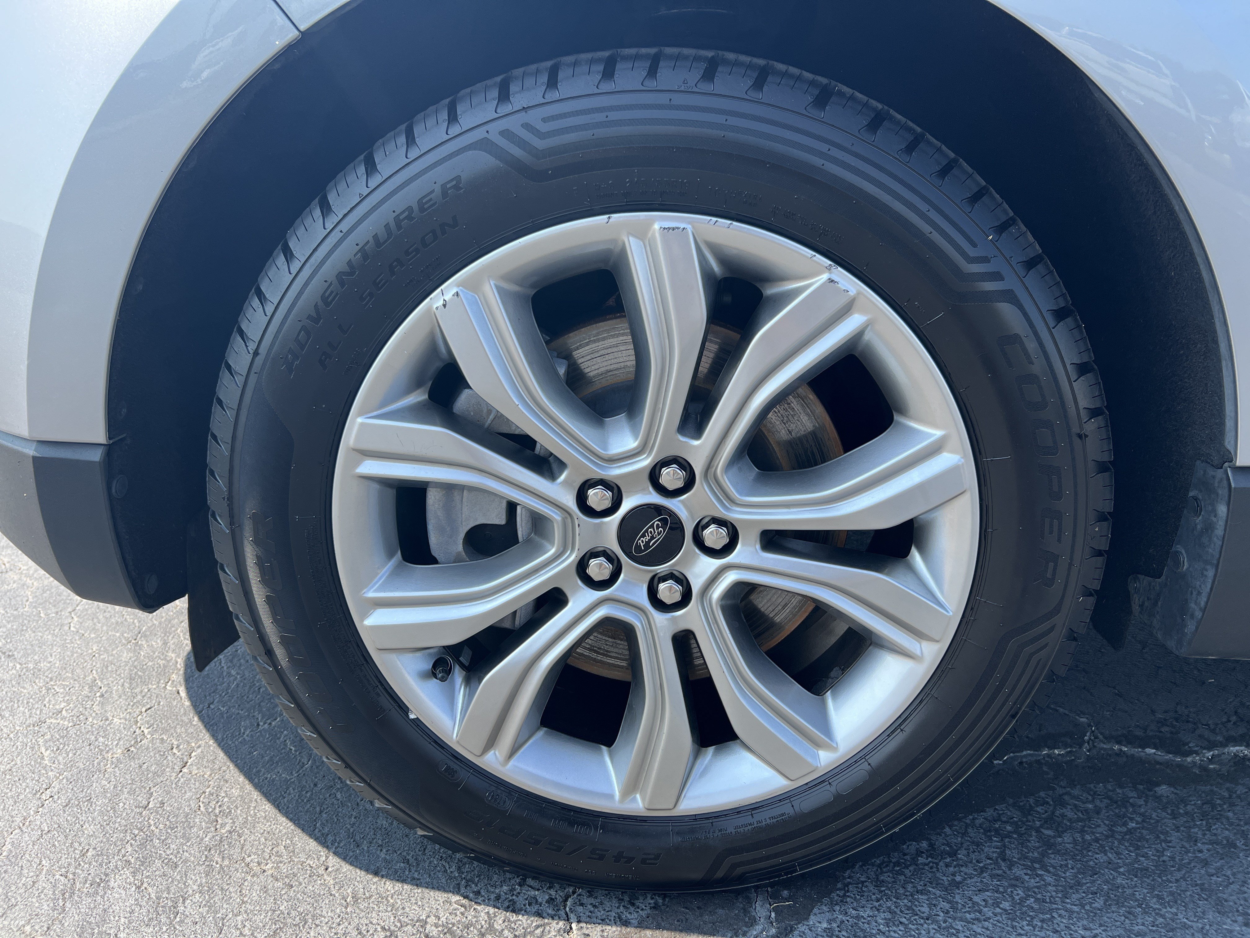 Certified 2024 Ford Edge Titanium AWD/4WD image 12