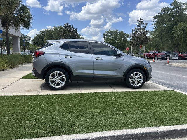 Used 2023 Buick Encore GX Preferred w/ Cold Weather Comfort Package FWD image 5