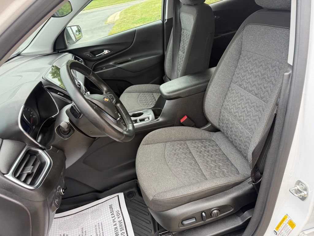 Used 2024 Chevrolet Equinox LT AWD/4WD image 22