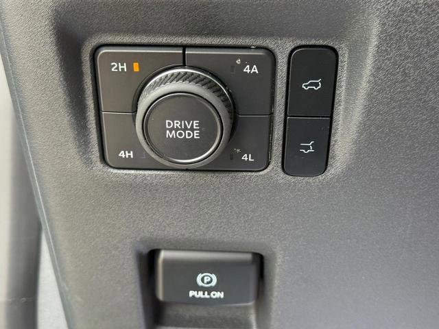 Certified 2025 Ford Expedition Active AWD/4WD image 24