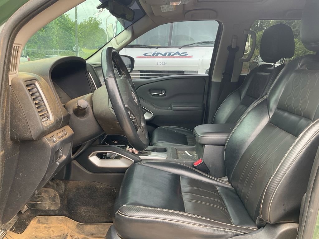 Used 2023 Nissan Frontier SV w/ SV Premium Package AWD/4WD image 16