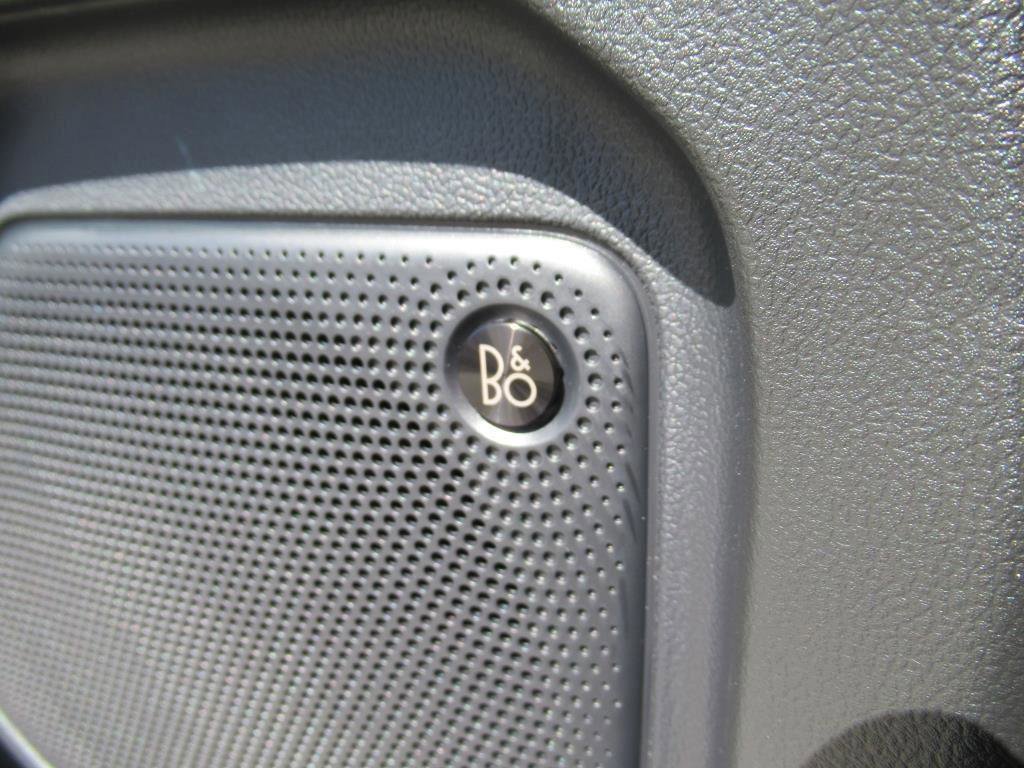 Certified 2024 Ford Escape PHEV w/ PHEV Premium Package image 34