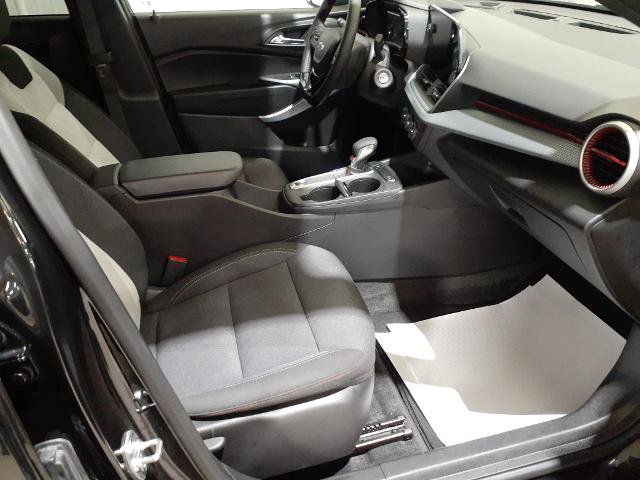Used 2024 Chevrolet Trax RS FWD image 27