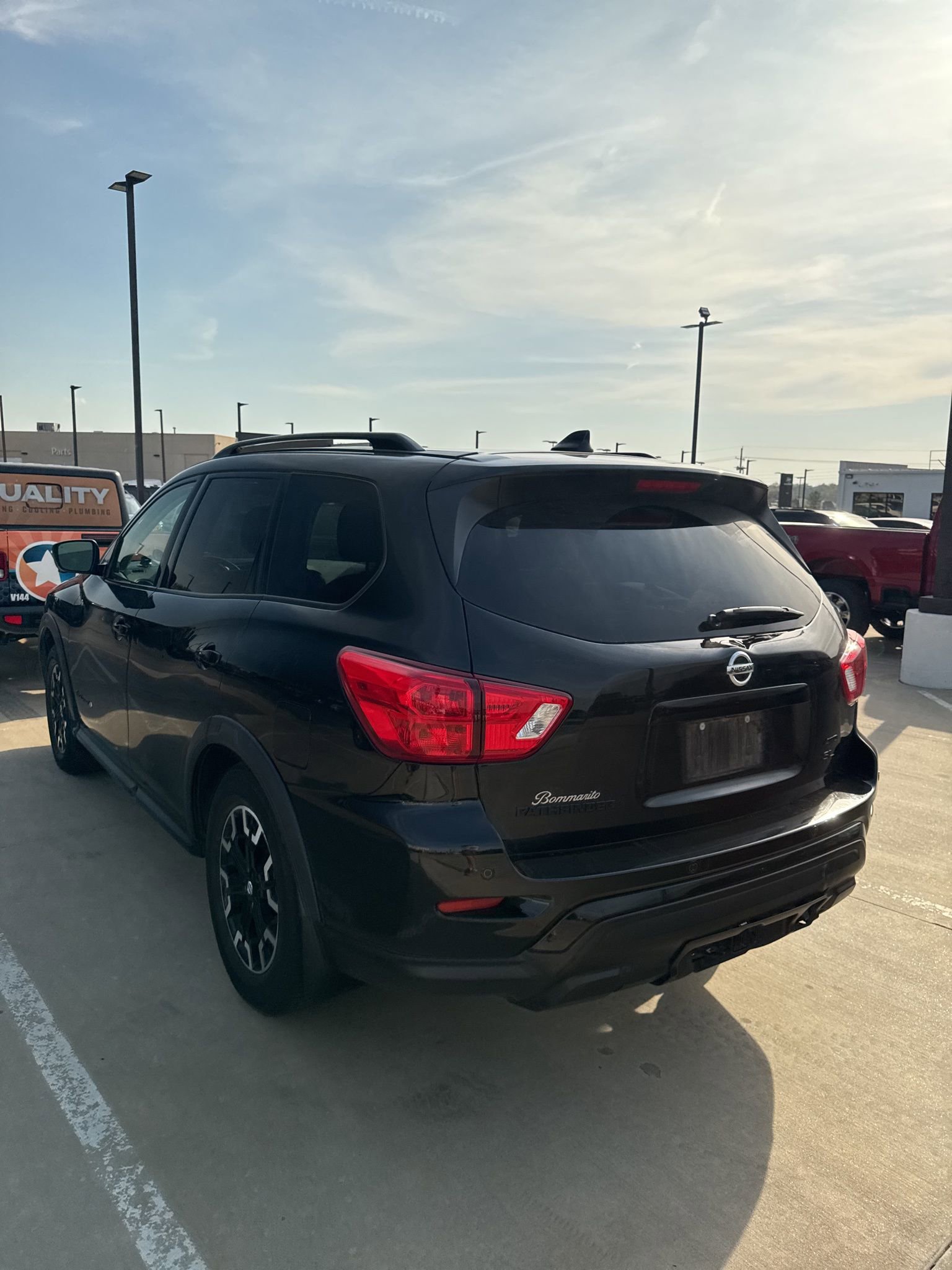 Used 2020 Nissan Pathfinder SL image 4