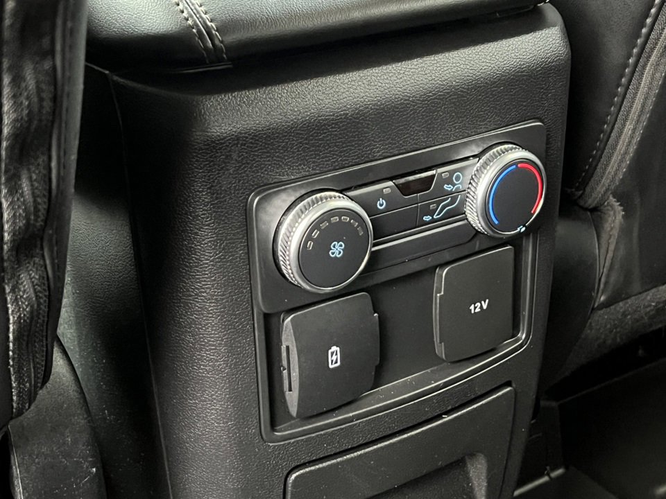 Certified 2022 Ford Explorer XLT w/ Equipment Group 202A image 37