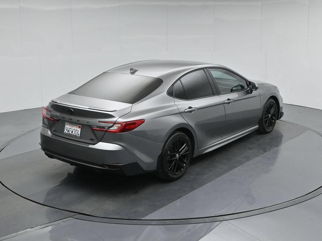 Used 2025 Toyota Camry SE FWD image 38