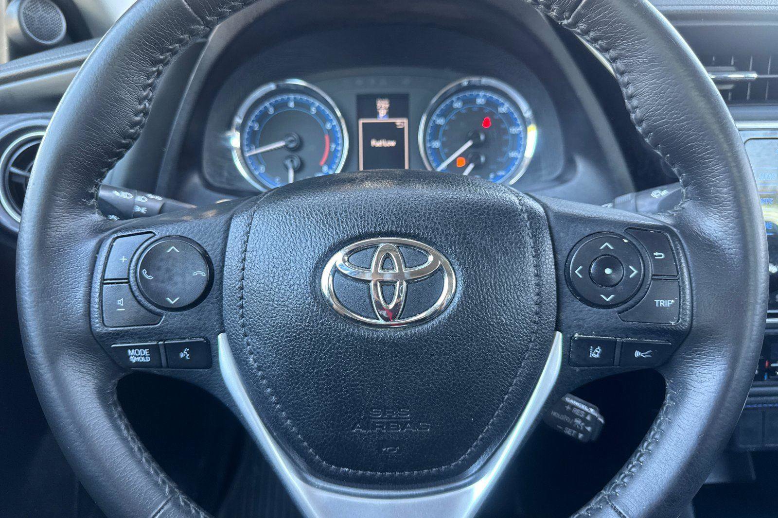 Used 2017 Toyota Corolla SE image 19