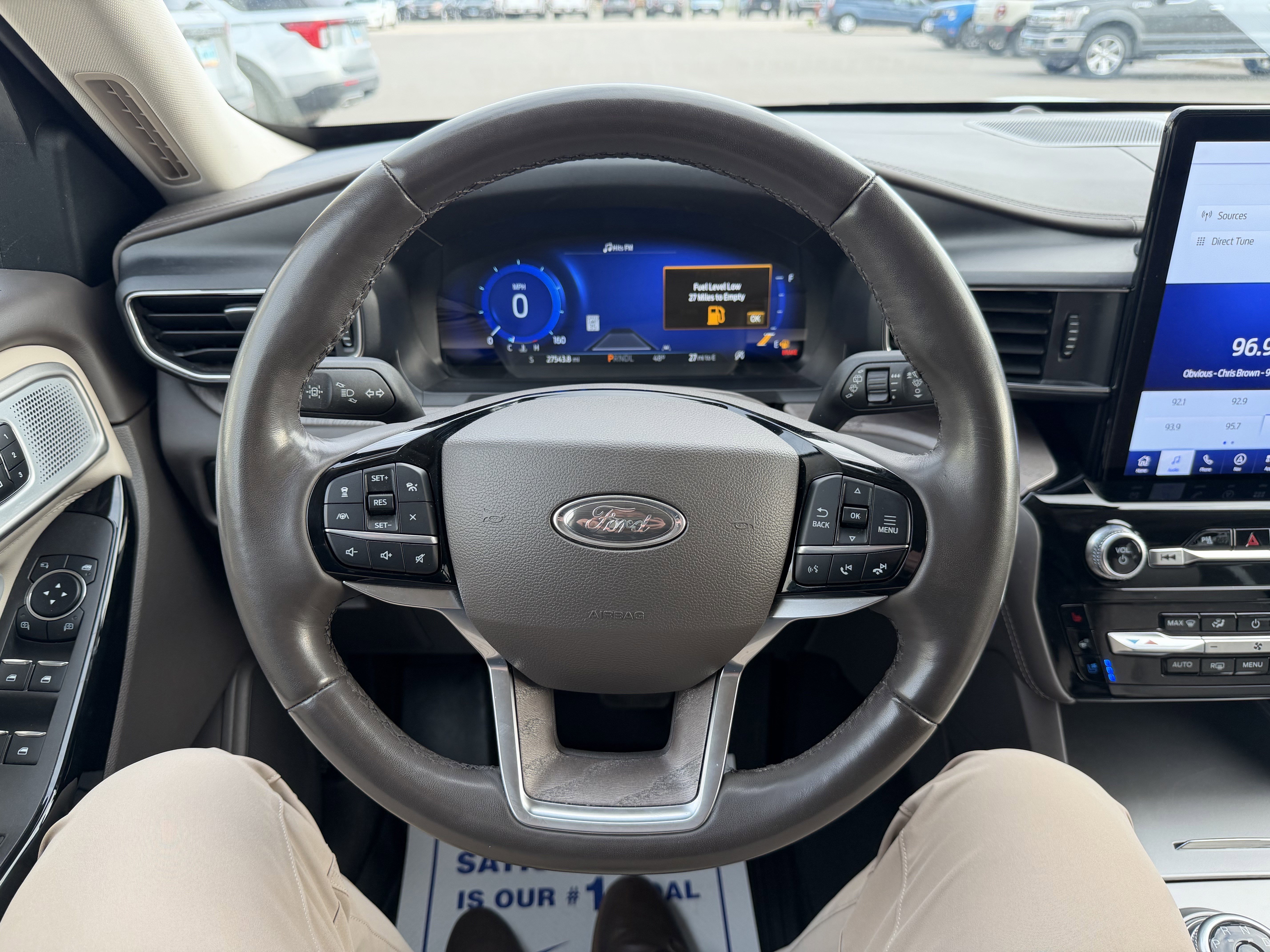 Certified 2023 Ford Explorer Platinum w/ Technology Package AWD/4WD image 10