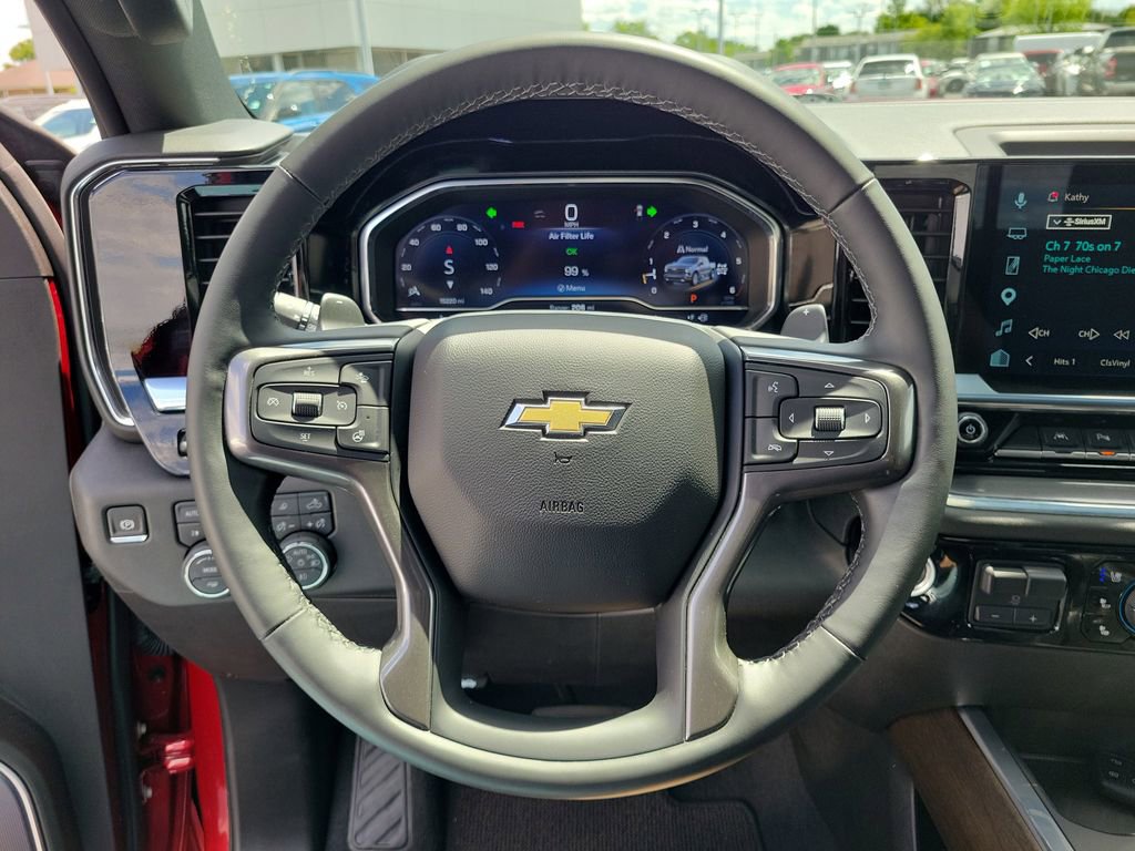 Used 2025 Chevrolet Silverado 1500 High Country w/ Technology Package AWD/4WD image 23