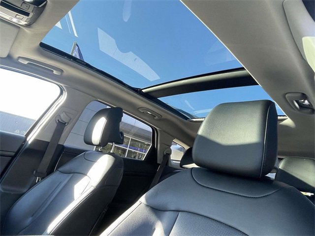 Used 2024 Kia Sportage SX image 19