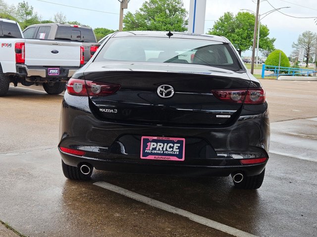 Used 2019 MAZDA MAZDA3 Sedan w/ Preferred Package image 4