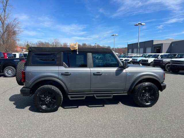 Certified 2023 Ford Bronco Black Diamond AWD/4WD image 5