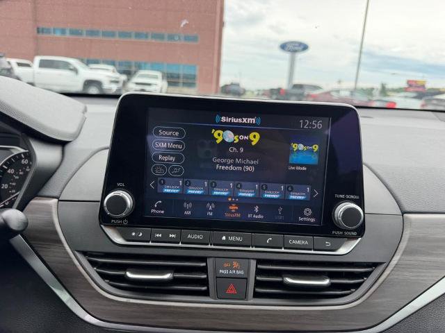 Used 2024 Nissan Altima 2.5 SV FWD image 14