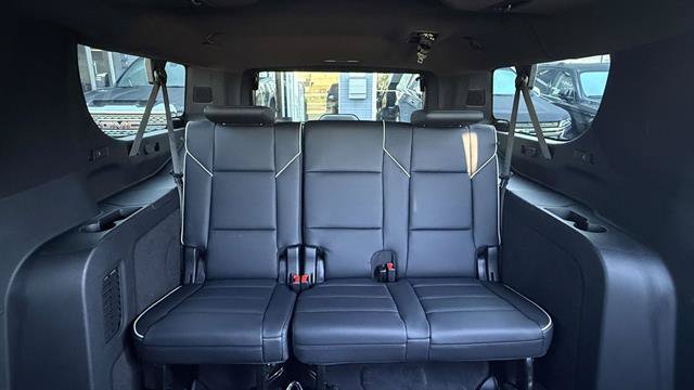 Used 2025 Cadillac Escalade ESV Sport w/ Touring Package AWD/4WD image 29