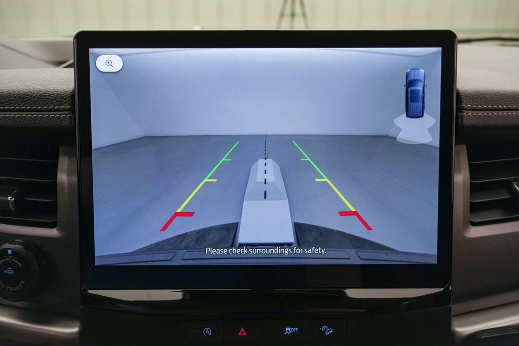 Certified 2024 Ford Expedition XLT image 16