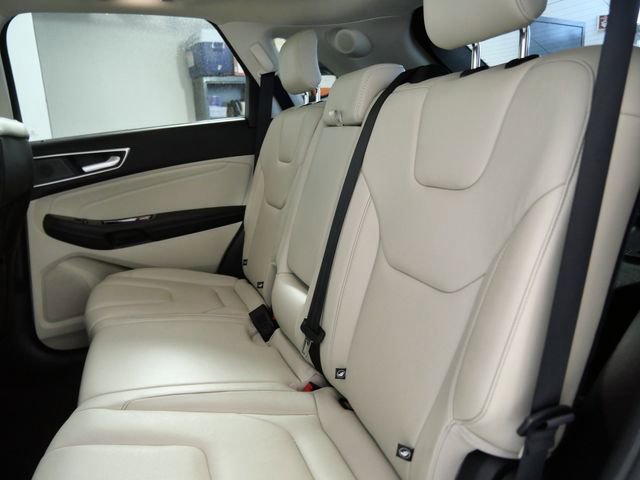 Certified 2019 Ford Edge Titanium w/ Class II Trailer Tow Package AWD/4WD image 15