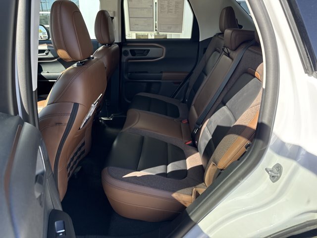 Certified 2025 Ford Bronco Sport Outer Banks w/ Outer Banks Tech Package+ AWD/4WD image 12