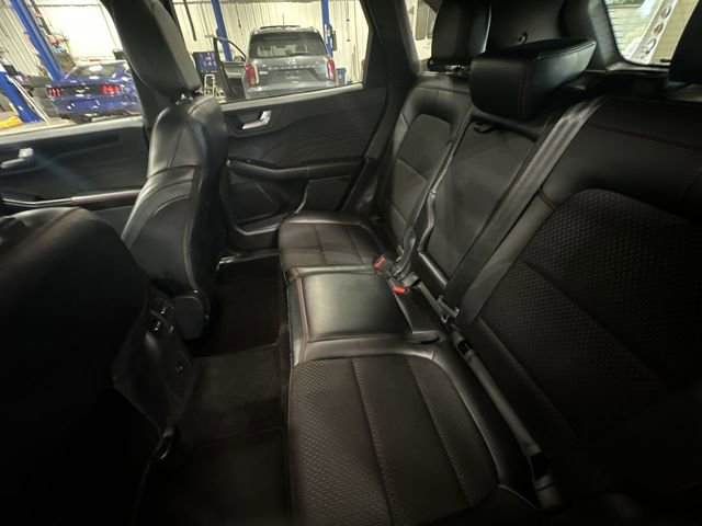 Certified 2025 Ford Escape ST-Line FWD image 31