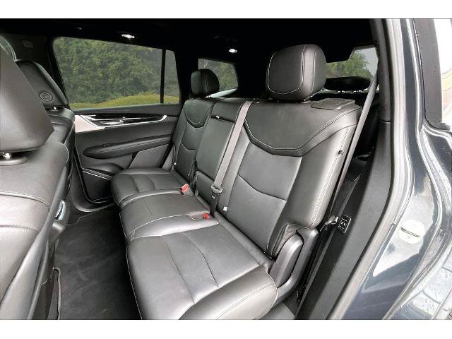 Used 2023 Cadillac XT6 Premium Luxury FWD image 20