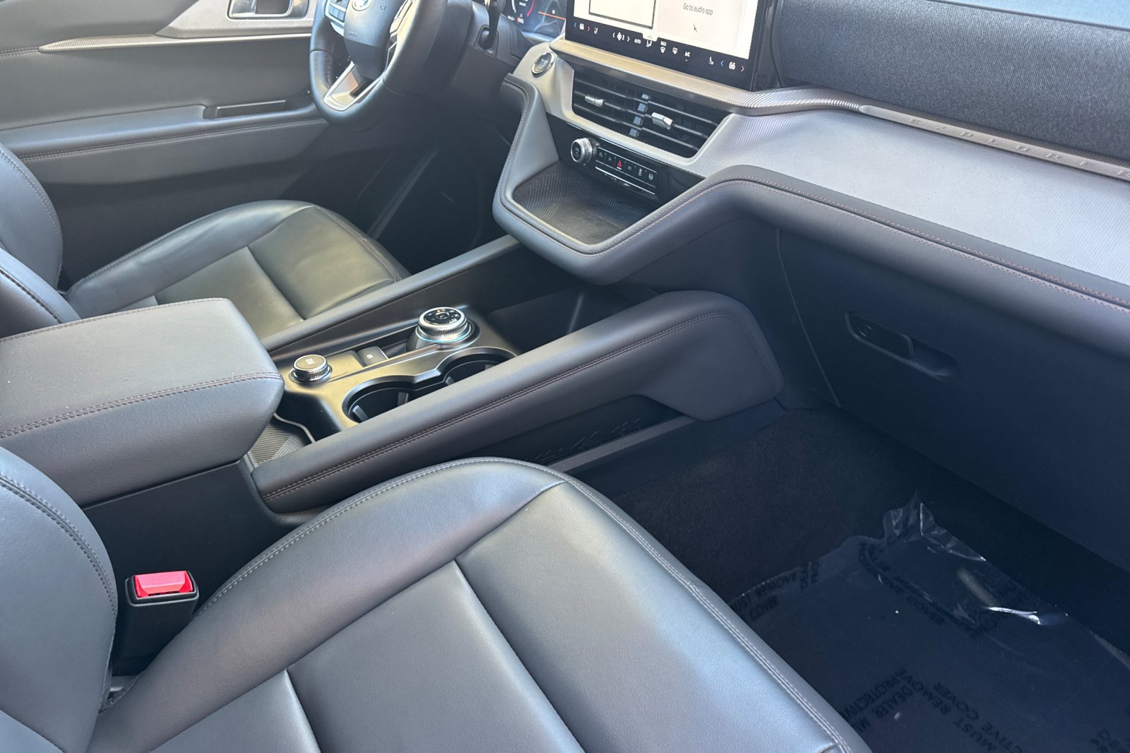 Certified 2026 Ford Explorer Active w/ Active Comfort Package AWD/4WD image 20