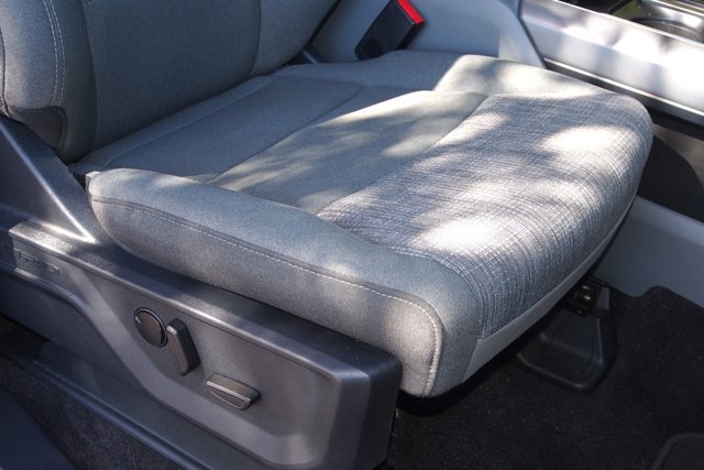 Certified 2022 Ford F150 XLT w/ Equipment Group 302A High image 13