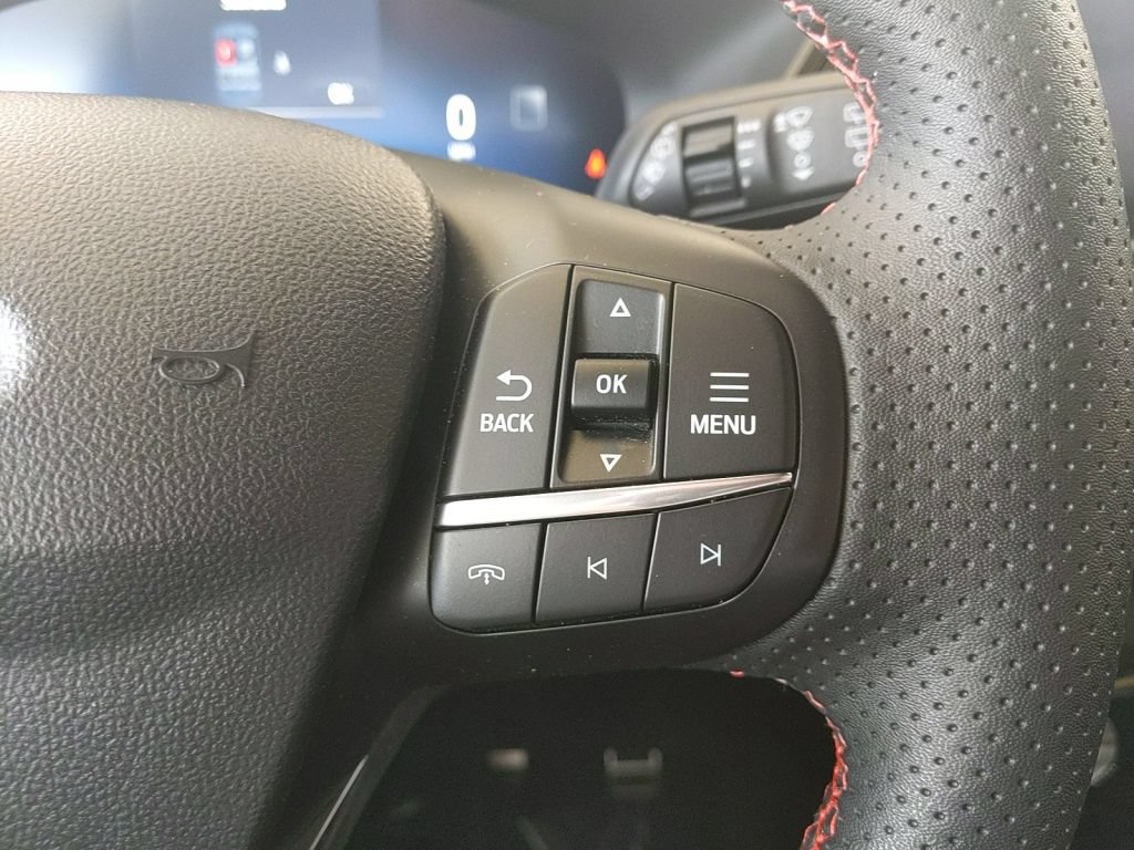 Certified 2023 Ford Escape ST-Line Elite AWD/4WD image 17