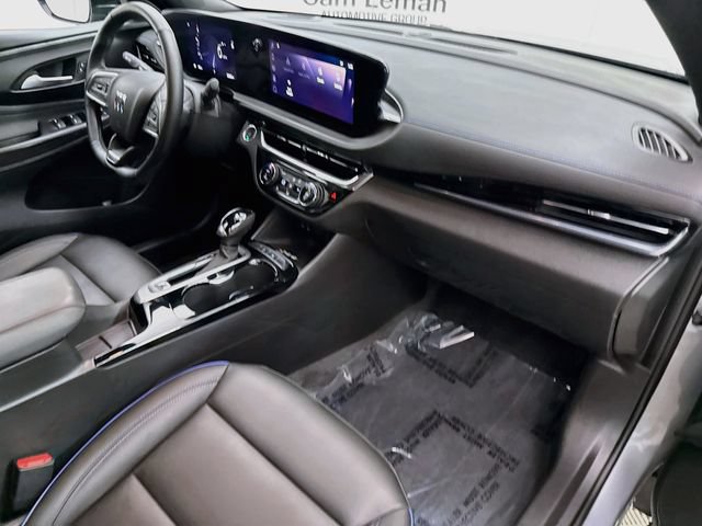 Used 2024 Buick Envista Sport Touring w/ Convenience I Package FWD image 27