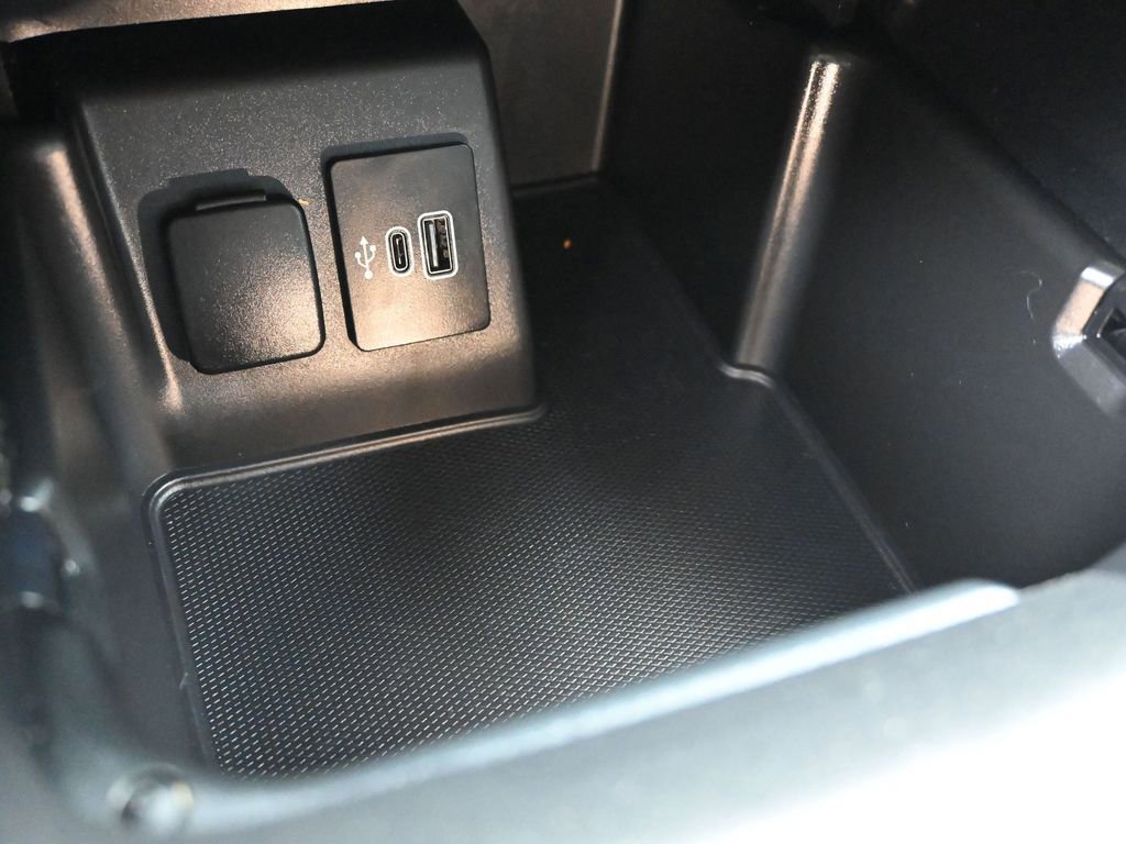 Certified 2025 Ford Explorer Active RWD image 45