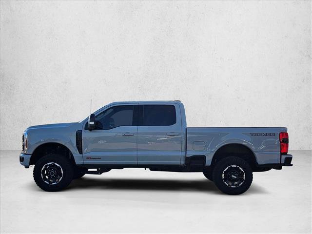 Certified 2025 Ford F250 4x4 Crew Cab Super Duty image 8