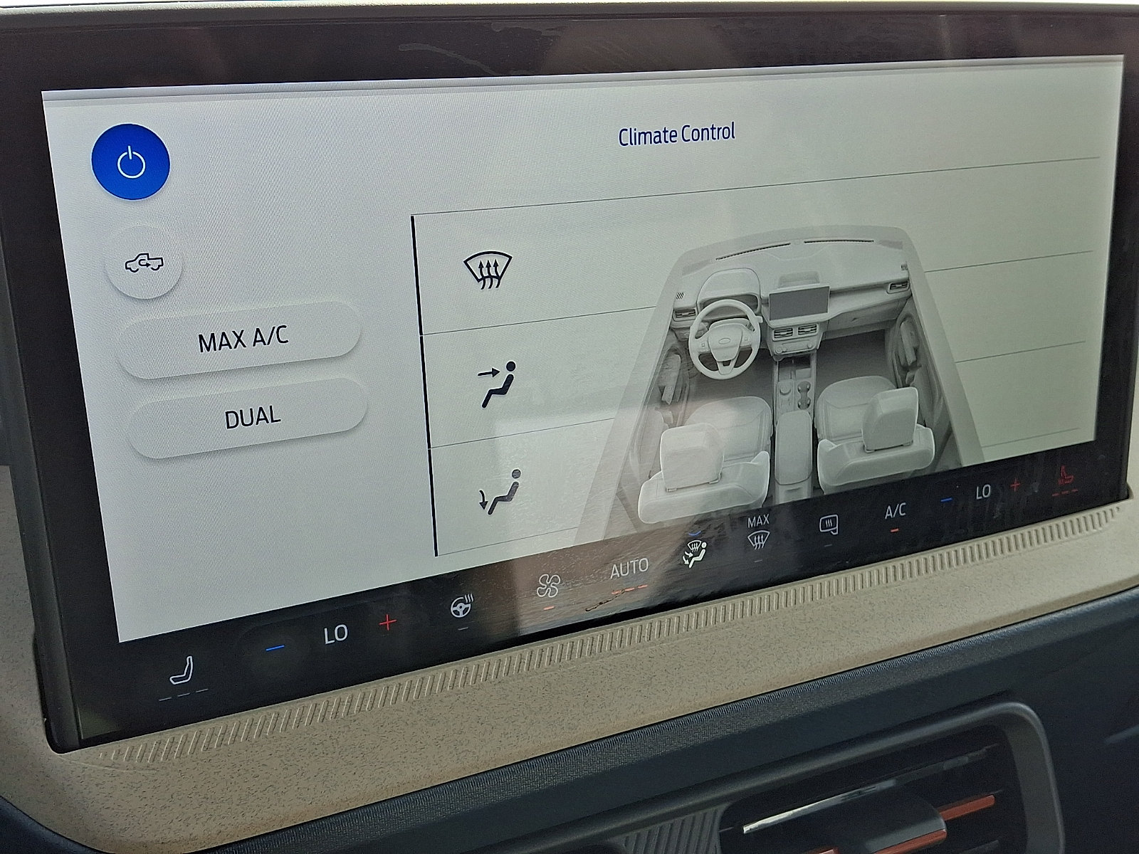 Certified 2025 Ford Maverick Lariat w/ 4K Tow Package AWD/4WD image 16