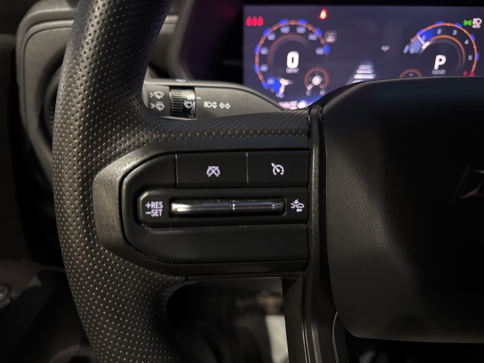 Used 2024 Chevrolet Colorado Trail Boss w/ Advanced Trailering Package image 29