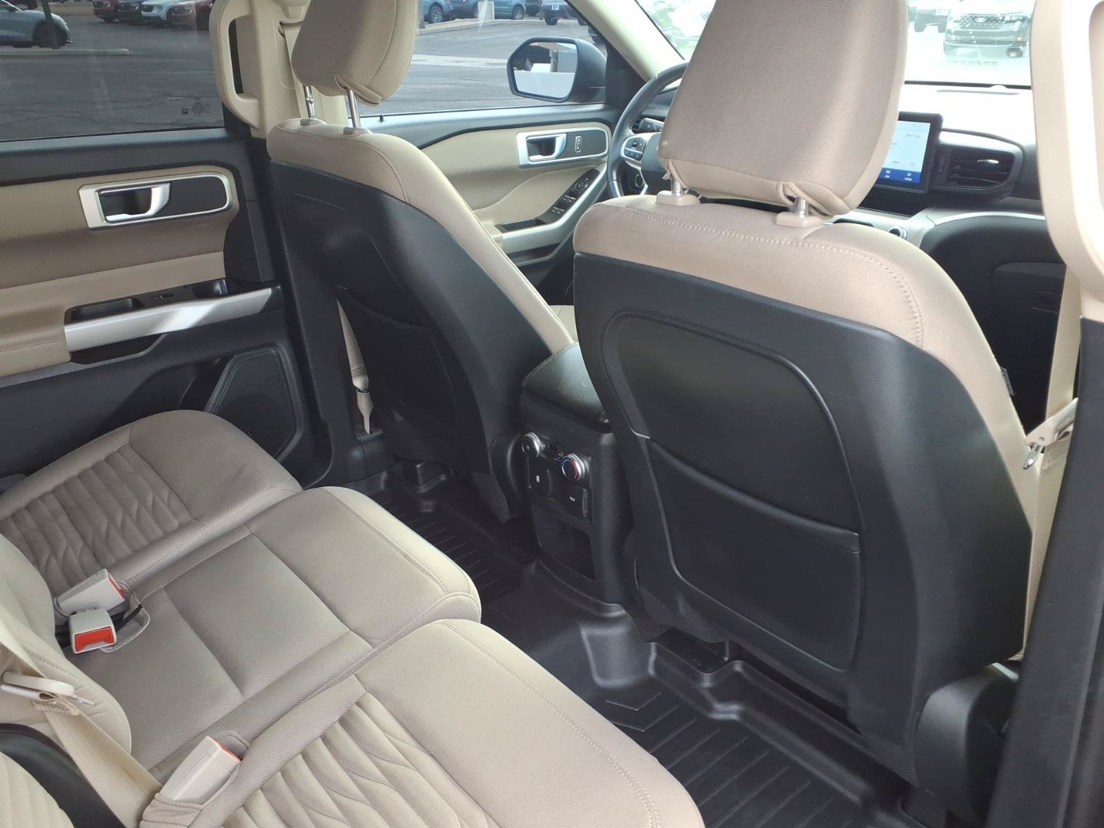 Certified 2020 Ford Explorer XLT RWD image 13