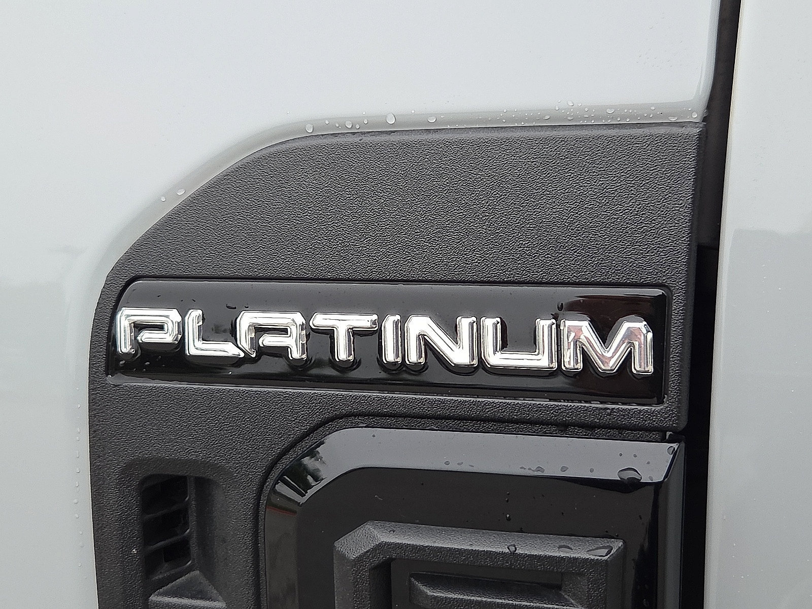Certified 2025 Ford F250 Platinum AWD/4WD image 9