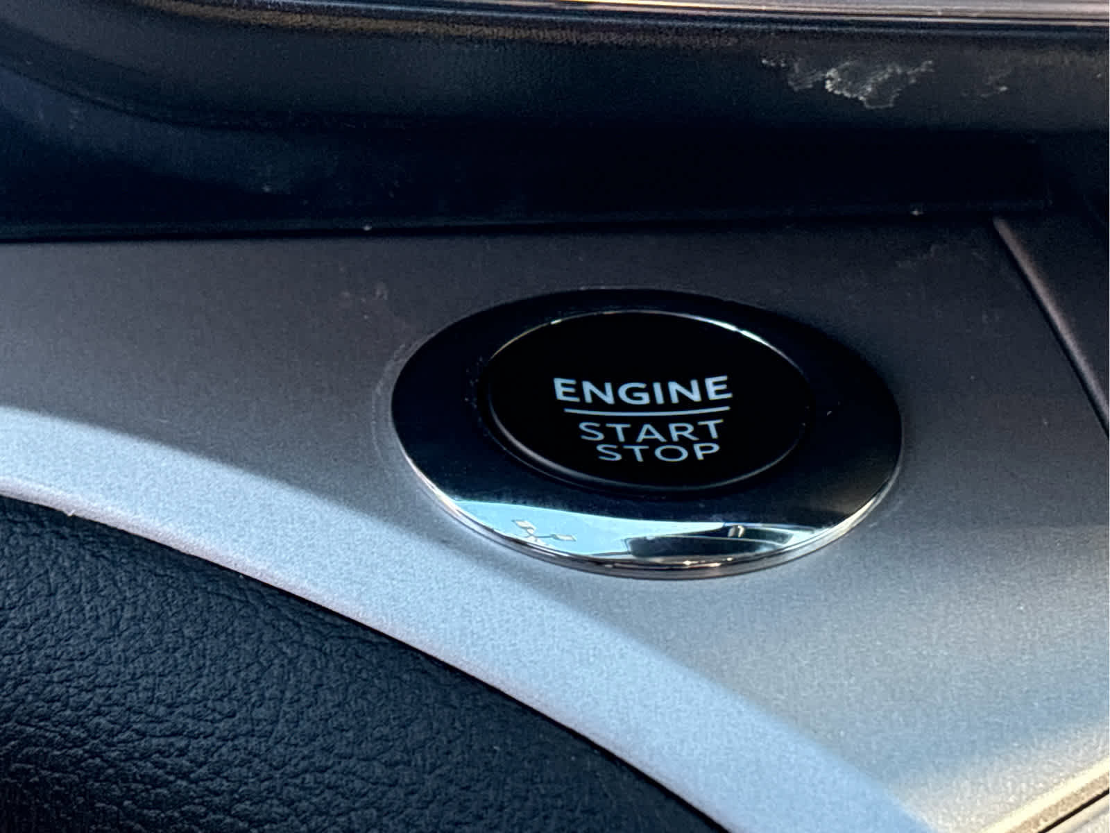 Certified 2023 Ford Explorer XLT w/ Equipment Group 202A image 26