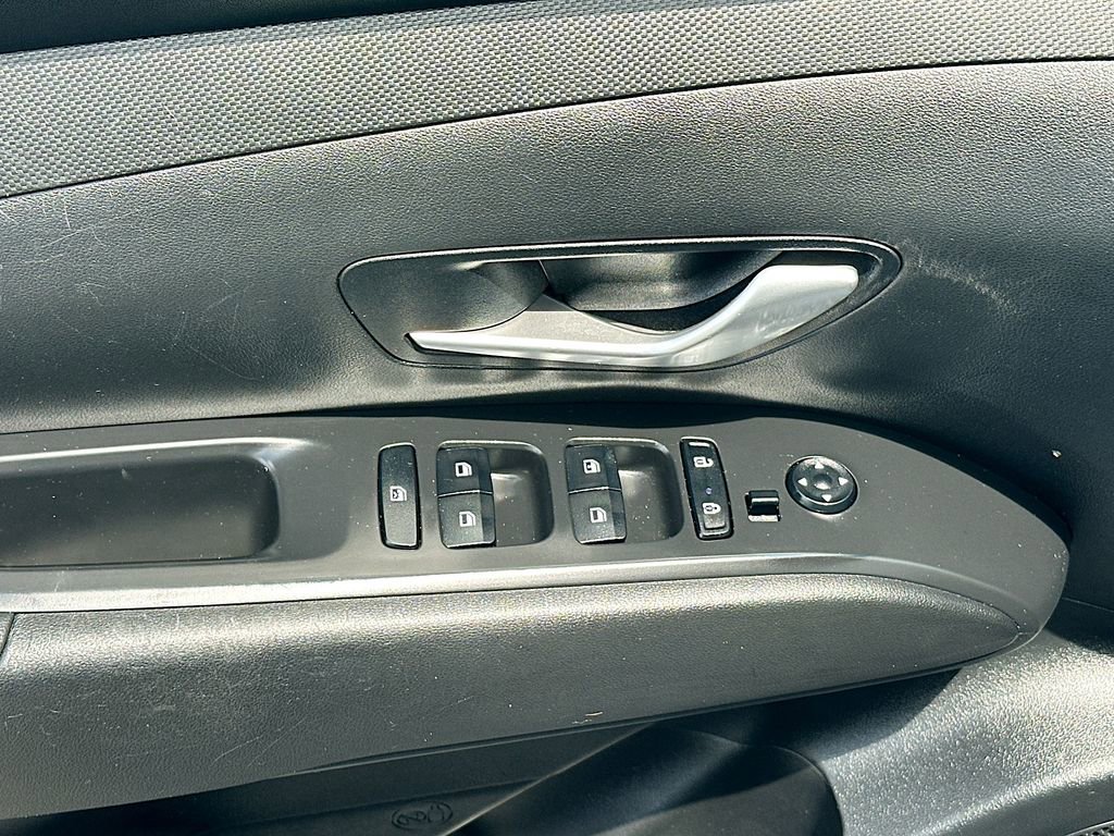 Used 2023 Hyundai Tucson SE w/ Cargo Package AWD/4WD image 21