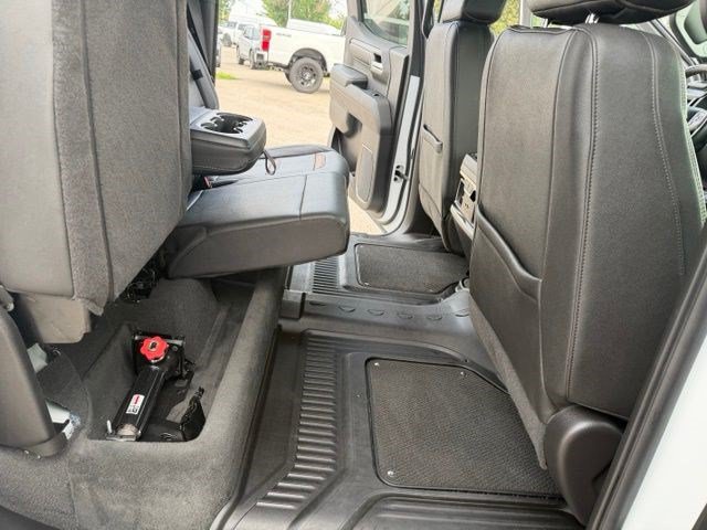 Used 2024 GMC Sierra 1500 AT4 w/ Technology Package AWD/4WD image 41