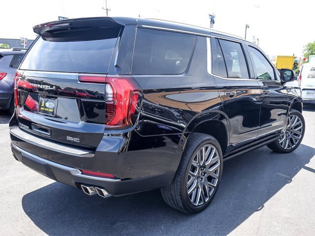 Used 2026 GMC Yukon Denali Ultimate AWD/4WD image 10