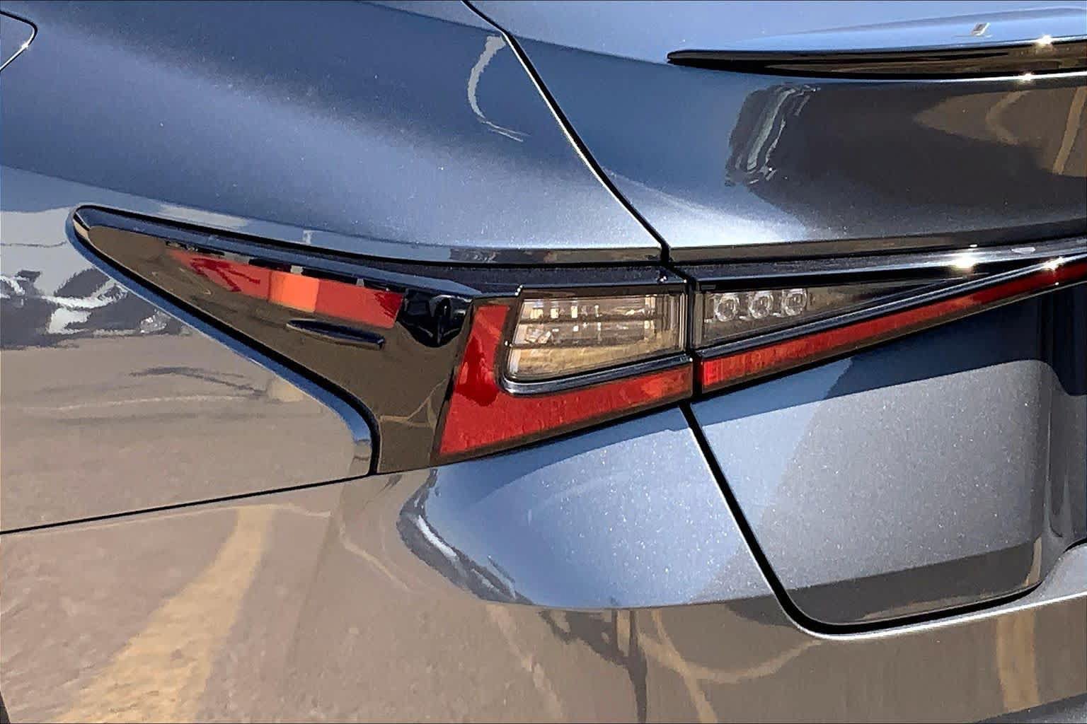 Used 2023 Lexus IS 350 F Sport w/ Memory Package RWD image 29