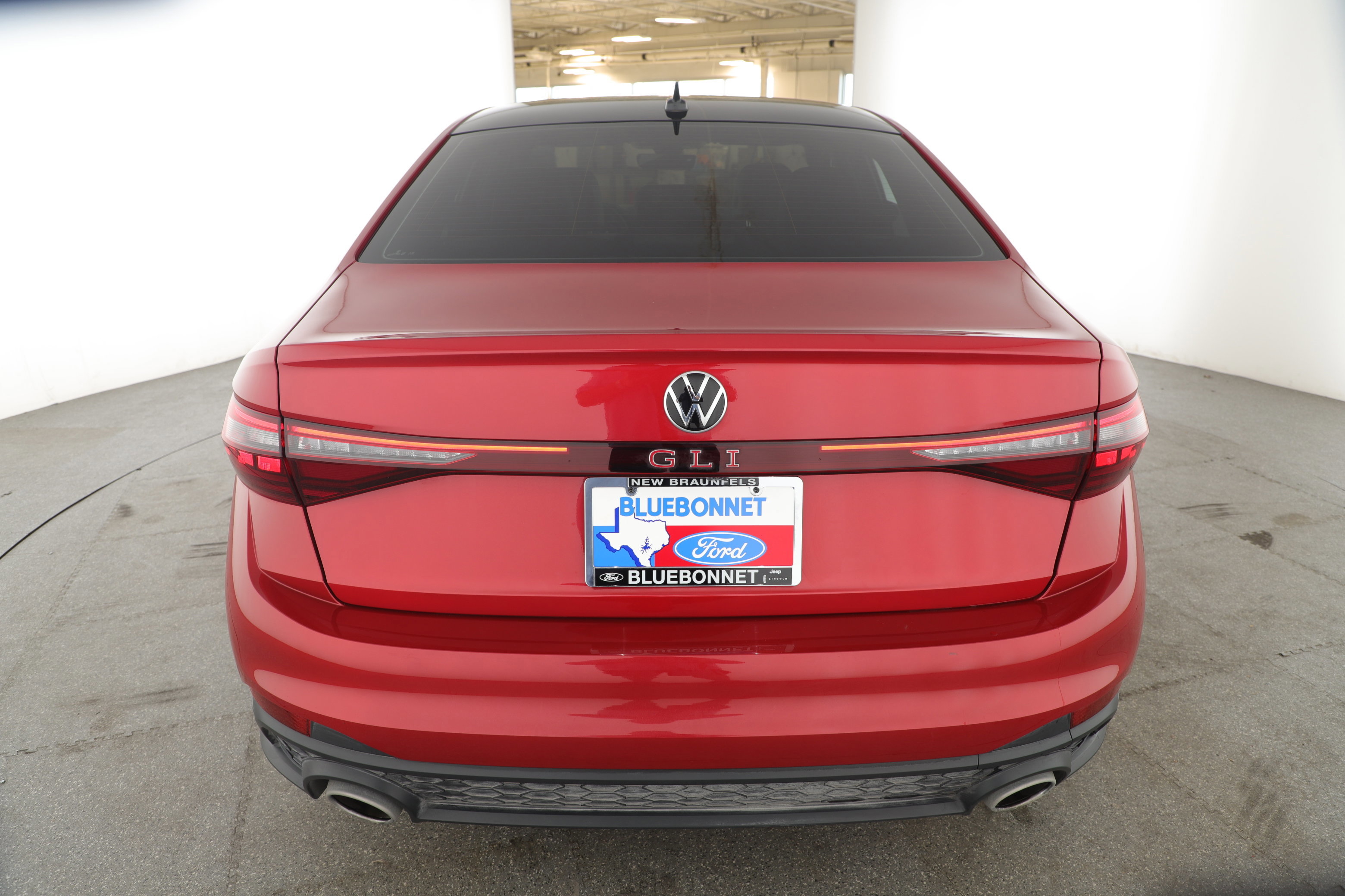 Used 2025 Volkswagen Jetta GLI Autobahn image 2