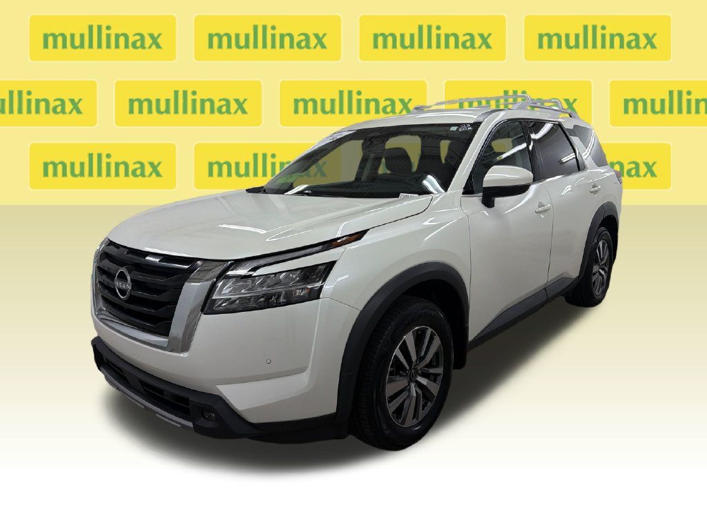 Used 2023 Nissan Pathfinder SL FWD image 14